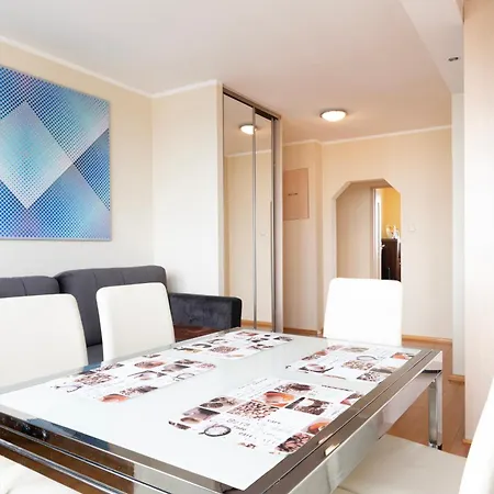 Апартаменти Comfortable 3city With Balcony By Renters *